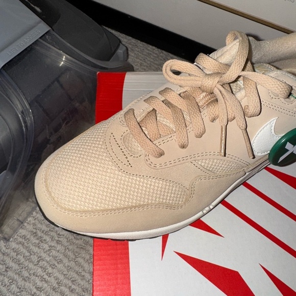 AUTHENTIC NIKE AIR MAX 1 DESERT ORE SIZE 9 - Picture 12 of 16